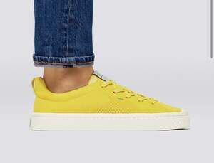 Cariuma Unisex Low Top Sun Yellow Bamboo Knit
Sneaker - Sz 10.5M/ 12W